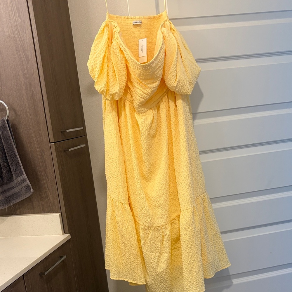Abercrombie & Fitch Yellow Maxi Dress